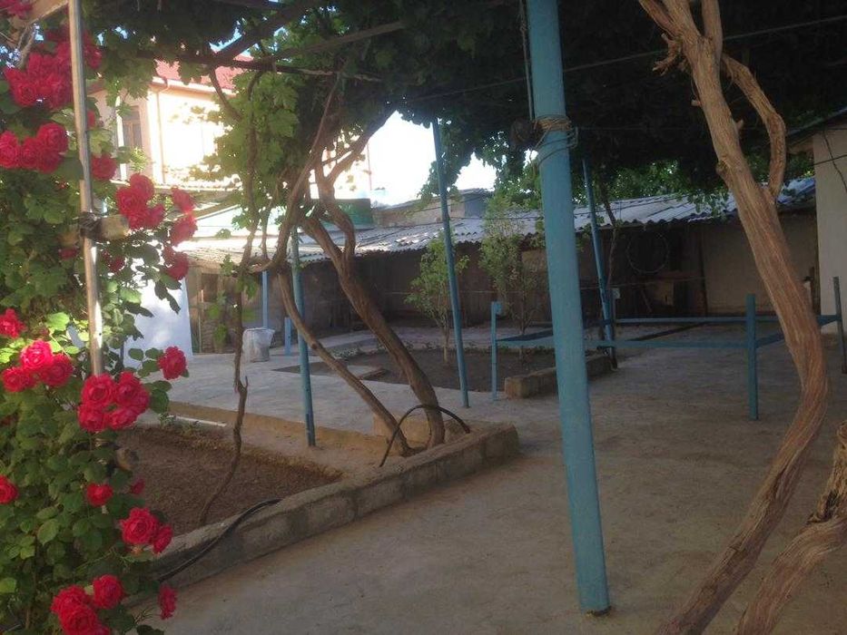 Отличный дом 86 кв.м. с участком 7 сот. в г.Навои, военный городок