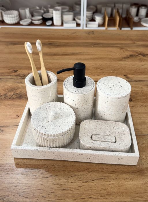 Наборы для ванной и декоры для интерьера