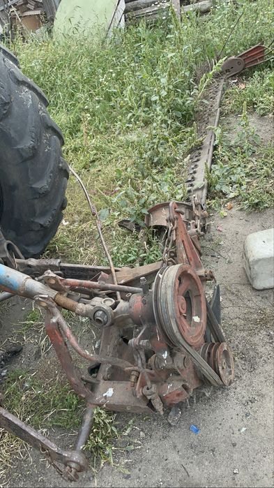 Продам тележку 4 т сена косилку