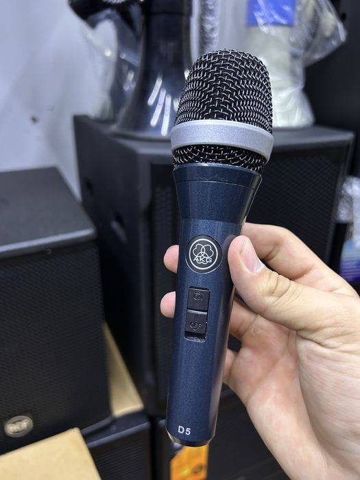 Шнуровой микрофон AKG Vocal D5S