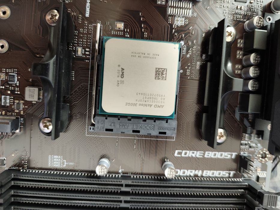 MSI B450 с бонус Athlon 300GE и 8GB RAM