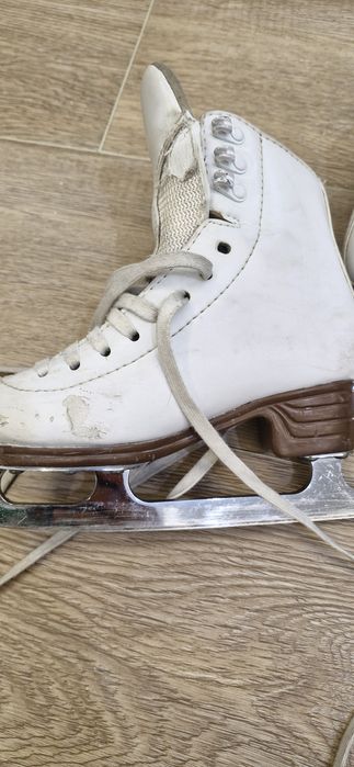 Продам коньки jackson 11