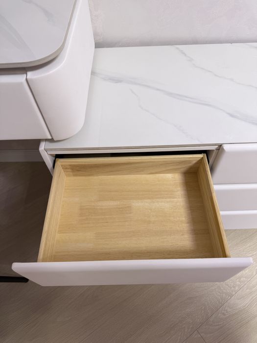 Туалетный Столик