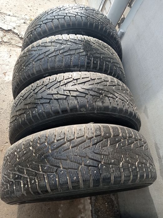 Продам шины зимние