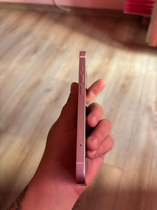 iPhone 13 128GB pink