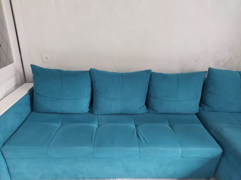 Продам диван    .