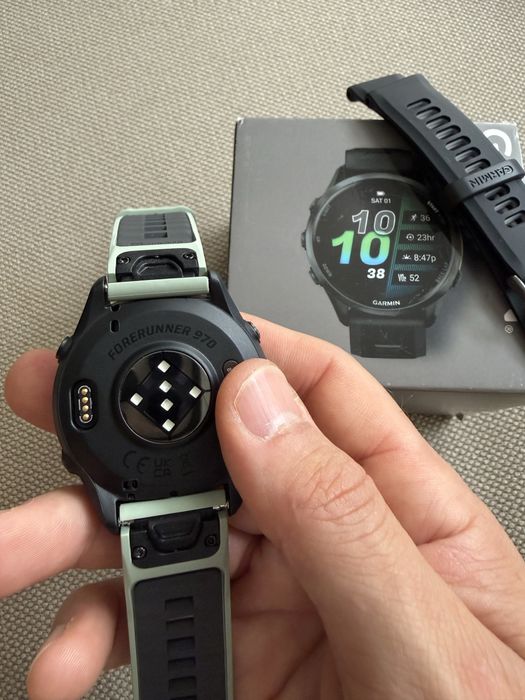 Garmin Forerunner 970 AMOLED 47mm NOU cu Garanție + inca o curea NOUĂ