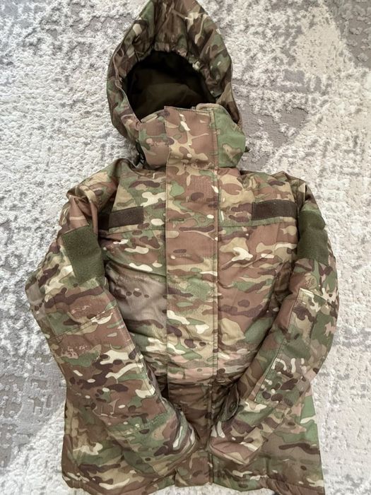 Продам зимнюю форму