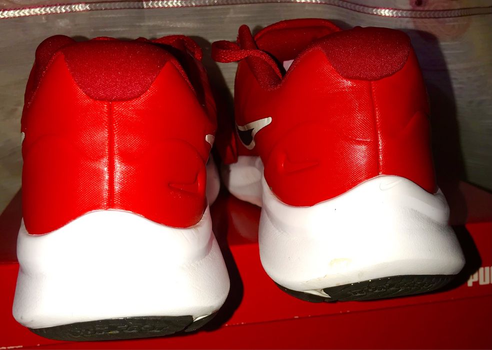 Adidasi Nike nr. 38,5 si Adidas nr. 39,5