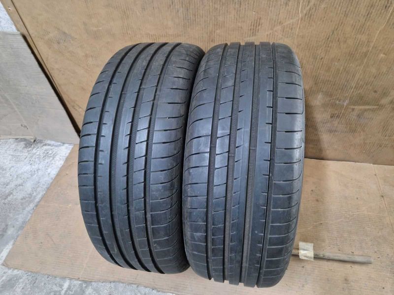 2 Goodyear R19 235/45
летни гуми
DOT2721