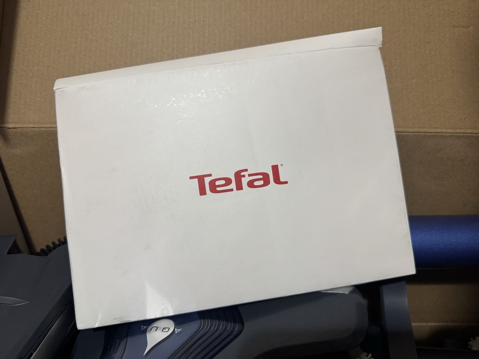Вертикальный моющий пылесос Tefal