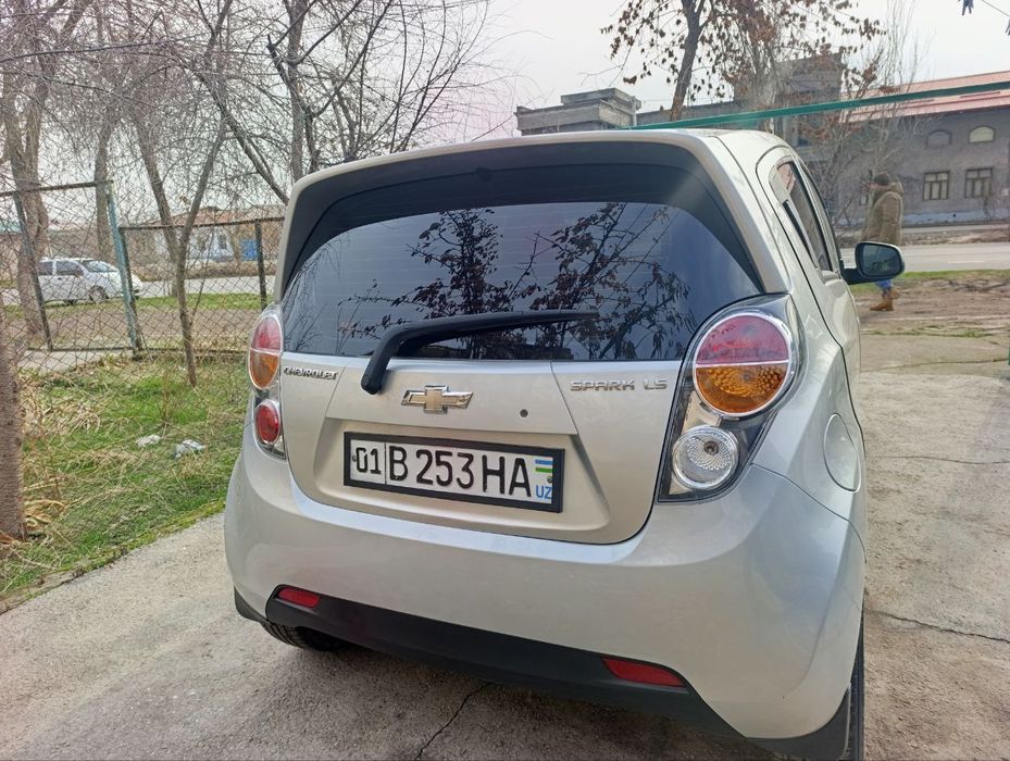 Spark sotiladi srochna