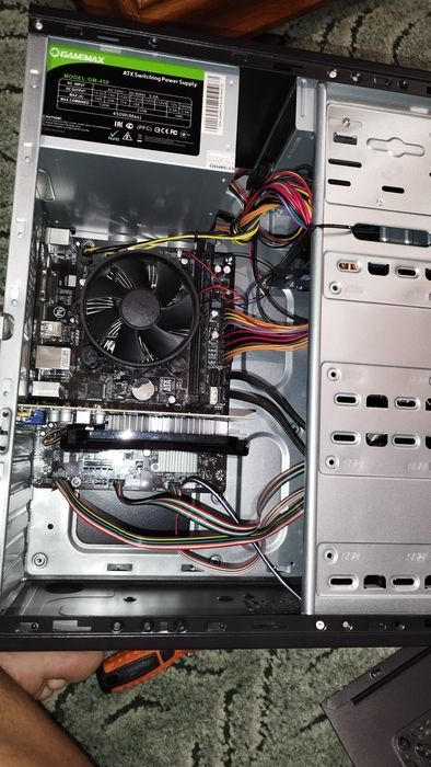 Компьютер (системный блок и монитор)