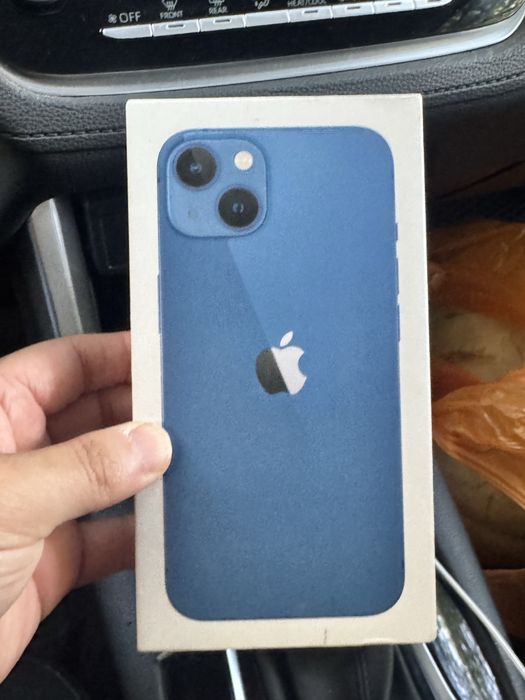 Продам. Iphone 13