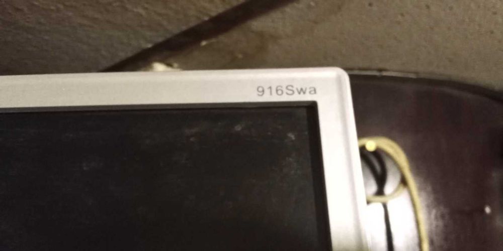 монитор AOC 916SWA 19"