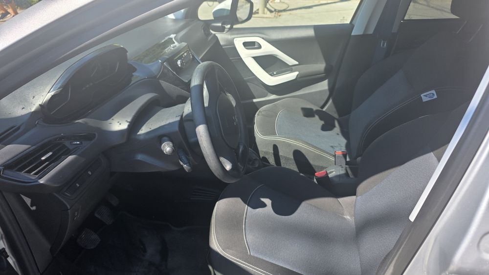 Peugeot 208 ,2017,1.2 benzina