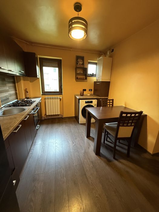 Inchiriez apartament 2 camere - Gradiste