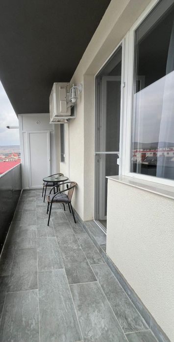 Persoană fizică vinde apartament cu un dormitor și living Florești
