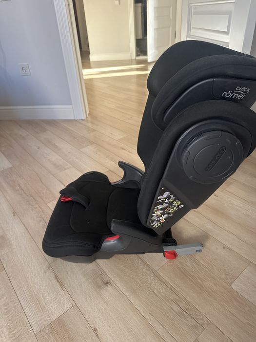 Авто кресло britax до 12 лет (до 36кг)