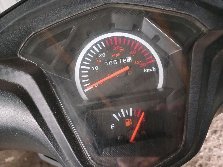 Продам мотоцикл Скутер JIANGSU XINYI