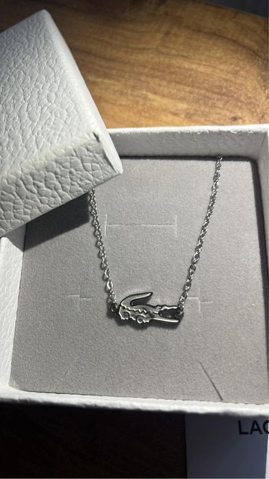 Lantisor lacoste