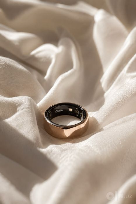 Oura ring rose gold
