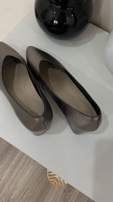 Продам новые туфли, нат кожа