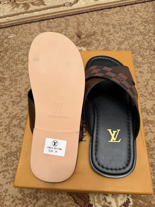 Шлепки 39-43 Lv шлепки 30тыс