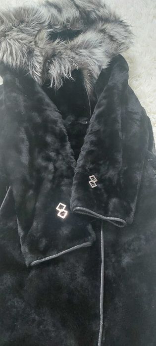 Шуба из цигейки  натуральная.