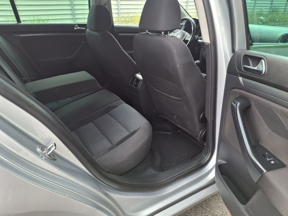 Volkswagen Golf 6 Style – 2012 1.6 diesel euro 5 
Motor 1.6 Diesel Euro 5, 360.000 km.
