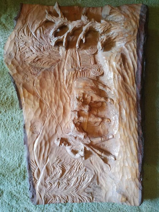 Tablou sculptat în lemn