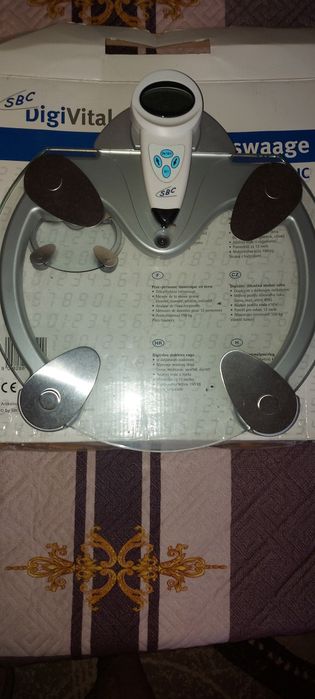 Vind sau schimb Cintar Electronic de picioare cu telecomanda