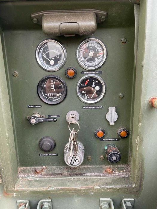 Compresor aer FLOTTMANN 10 Bar, pe șasiu