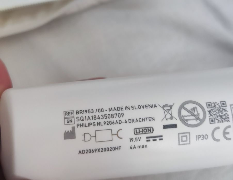 Фотоепилатор IPL Philips Lumea Prestige BRI953/00, Smartskin сензор