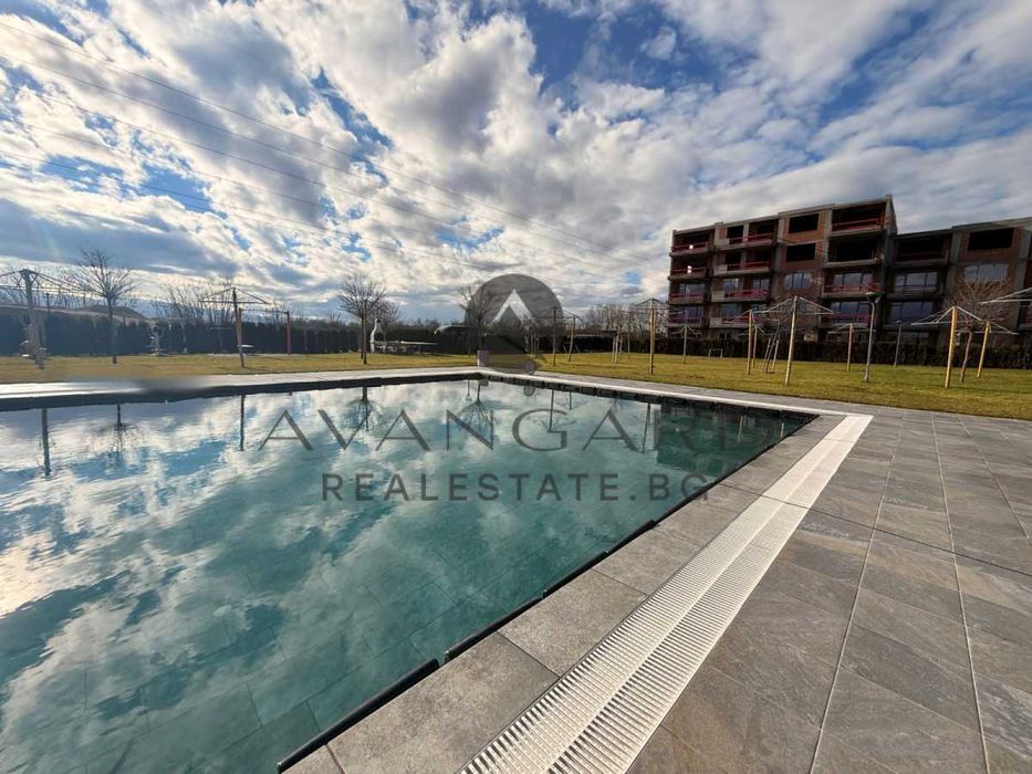 Продава се Тристаен апартамент в Пловдив, Тракия - 119 кв.м за 840 €/кв.м - Снимка #2