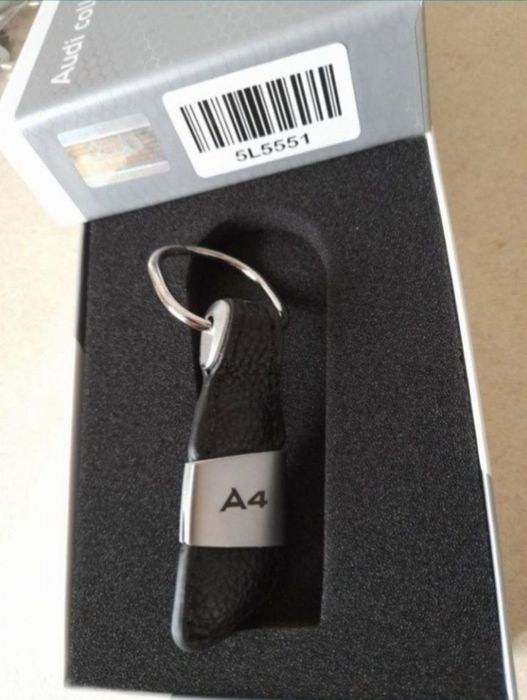 breloc piele original audi a1 a2 a3 a4 a5 a6 a7 a8 q1 q2 q3 q5 q7 q8