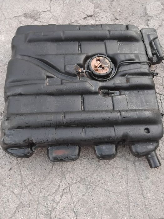 Продам бак Mercedes VITO W638