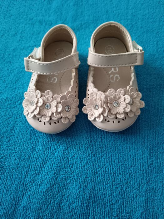 Vând Pantofiorii Fetiță Mărimea 16 Noi Italia