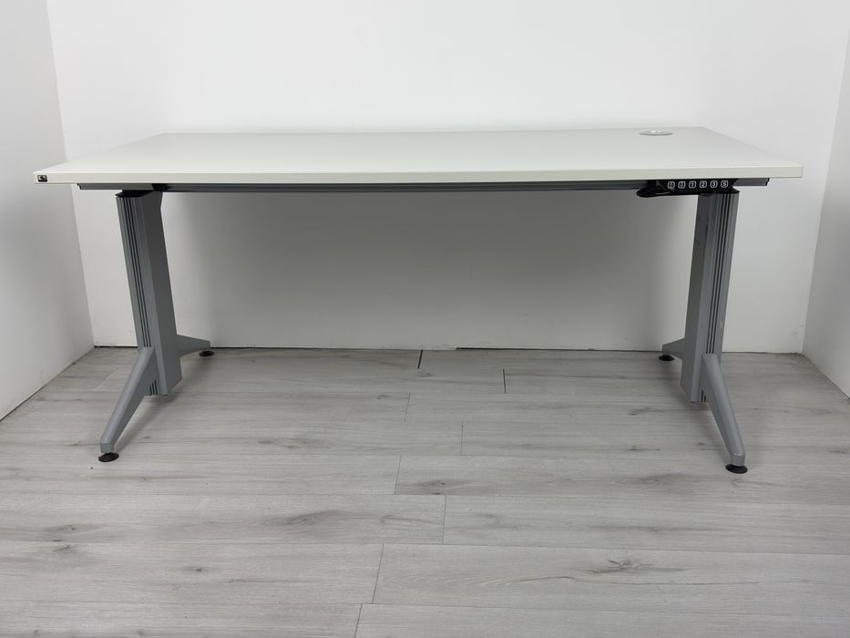 Немско бюро електрическо регулируемо за дома и офиса обзавеждане