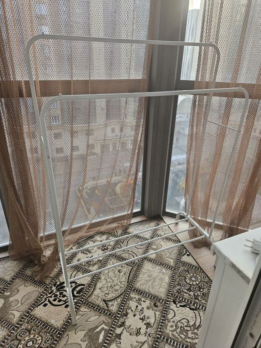 Стойка для одежды