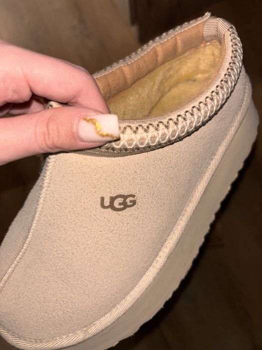нови обувки uggs