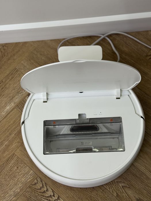 Продам робот пылесос Xiaomi