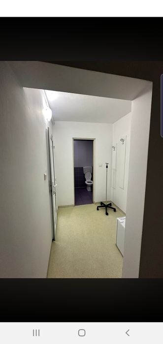 Închiriez spatiu comercial în  Beius