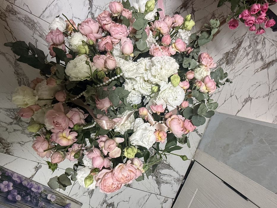 Продам корзину цветов
