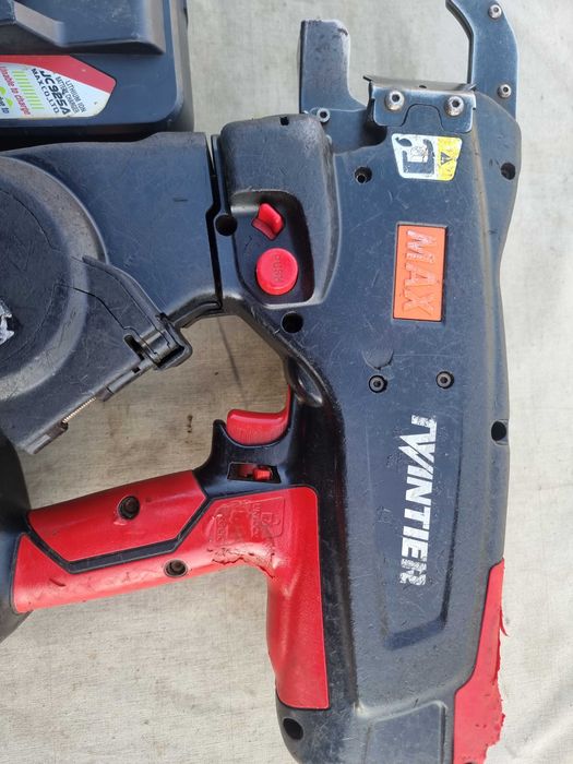 MAX RB 441T - Инструмент за връзване на арматура
