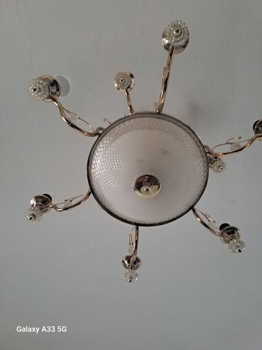 Люстра подвесные  9ти лампочками