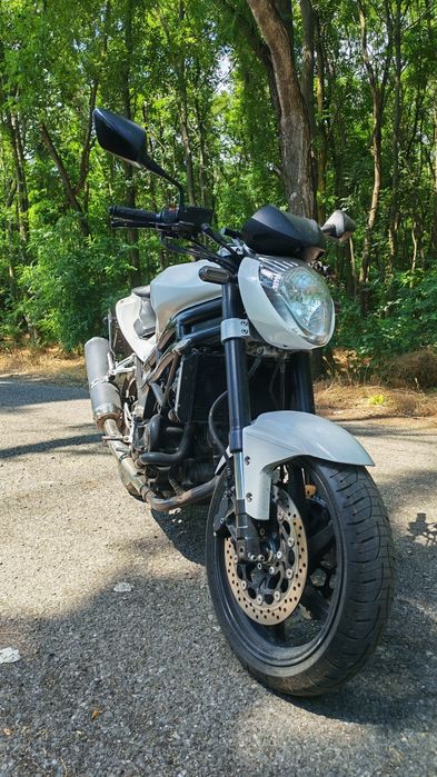 Hyosung GT650 Naked (nu Suzuki Yamaha Honda Kawasaki))