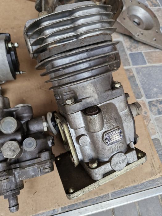 Piese tractor 445,453,550,640