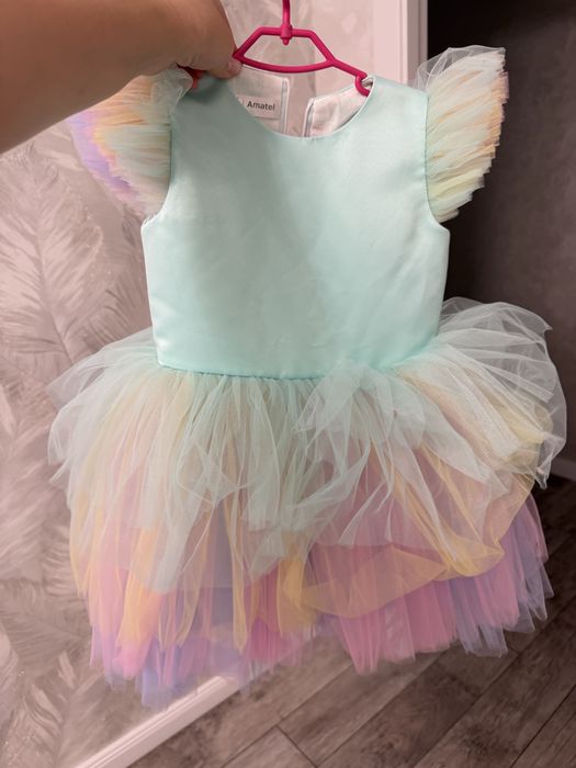 Продам на девочек