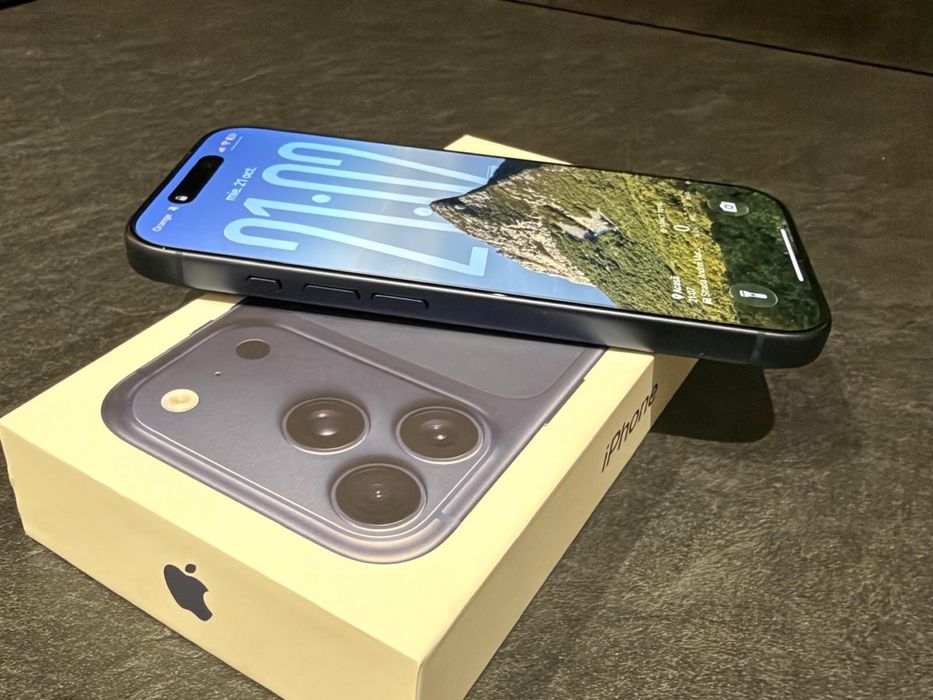 Iphone 17 pro 256 GB Deep Blue stare 10/10 baterie 96%
